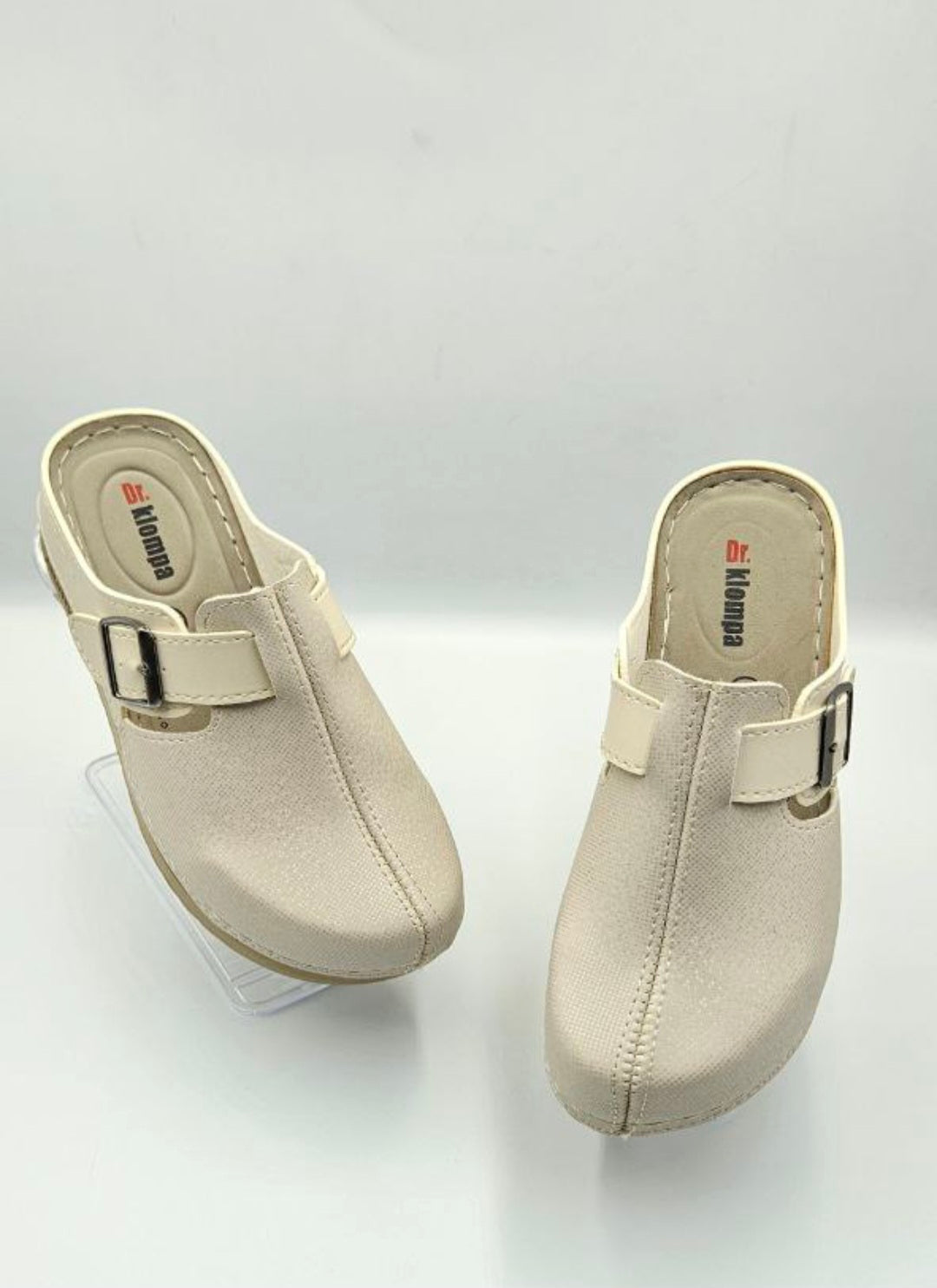 WOMEN FASHION SLIPPERS